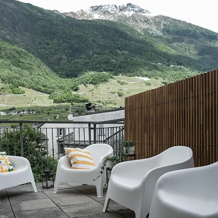 Duplex Con Vista E Terrazza 6 Minuti Dal Bernina Express Apartment