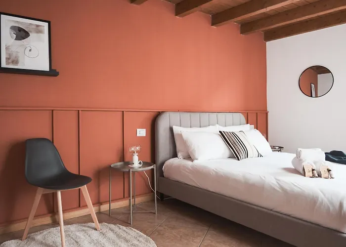 Duplex With Terrace - 6 Min Walk To Bernina Express Appartamento